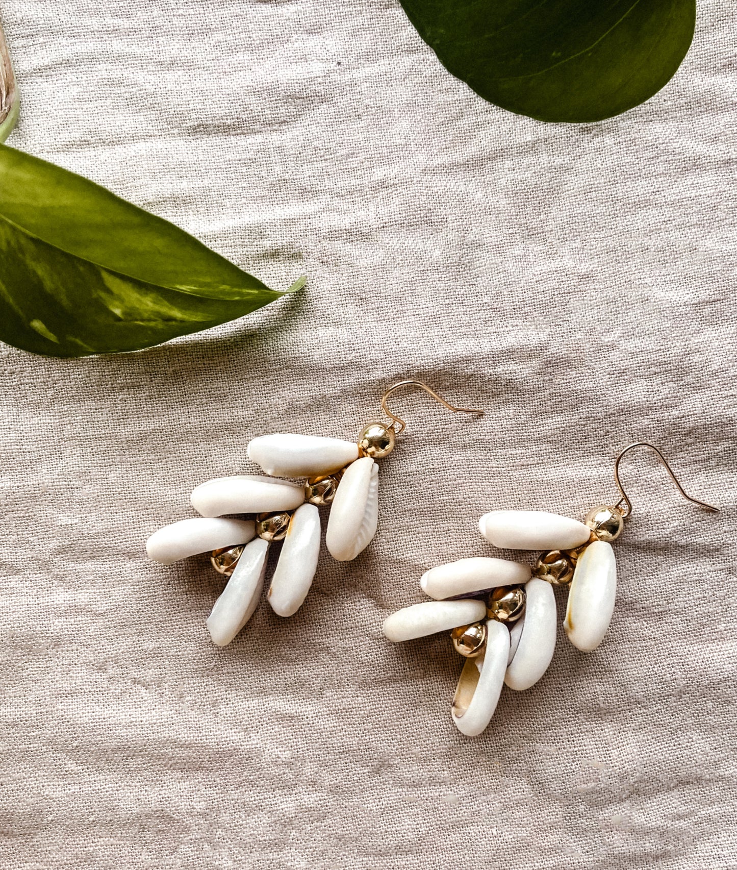 FISH BONE EARRINGS