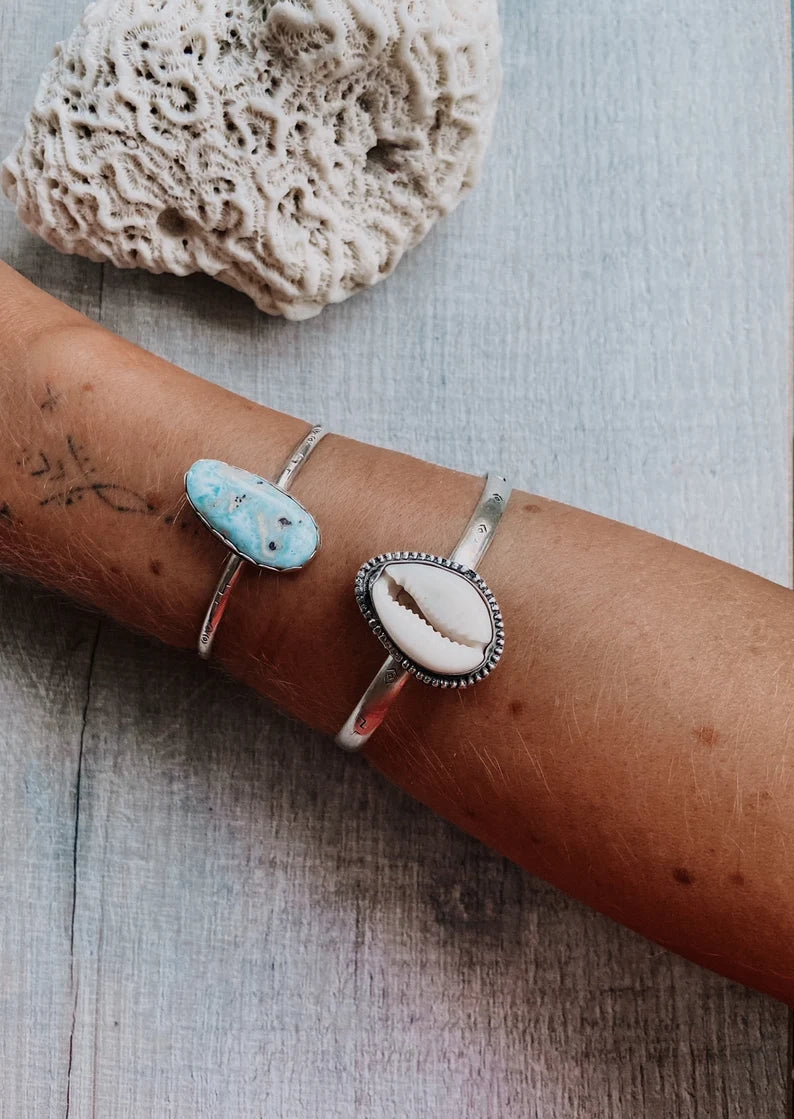 COWRIE CUFF