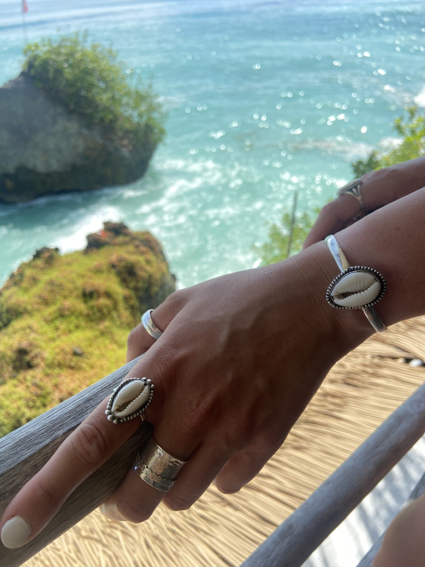 COWRIE CUFF